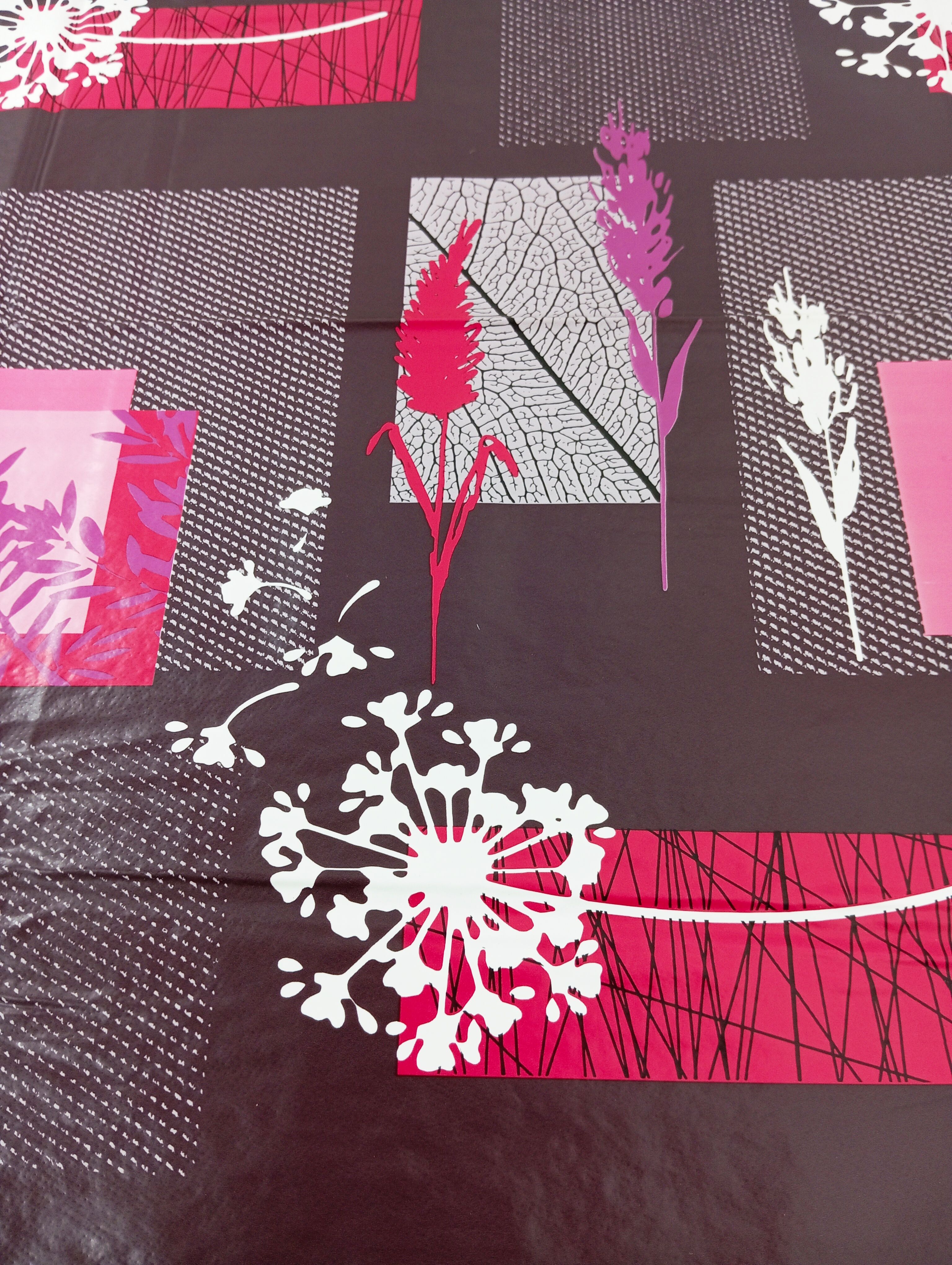 Клеенка на стол ПВХ, пластик, пенопласт, ткань 110x140см