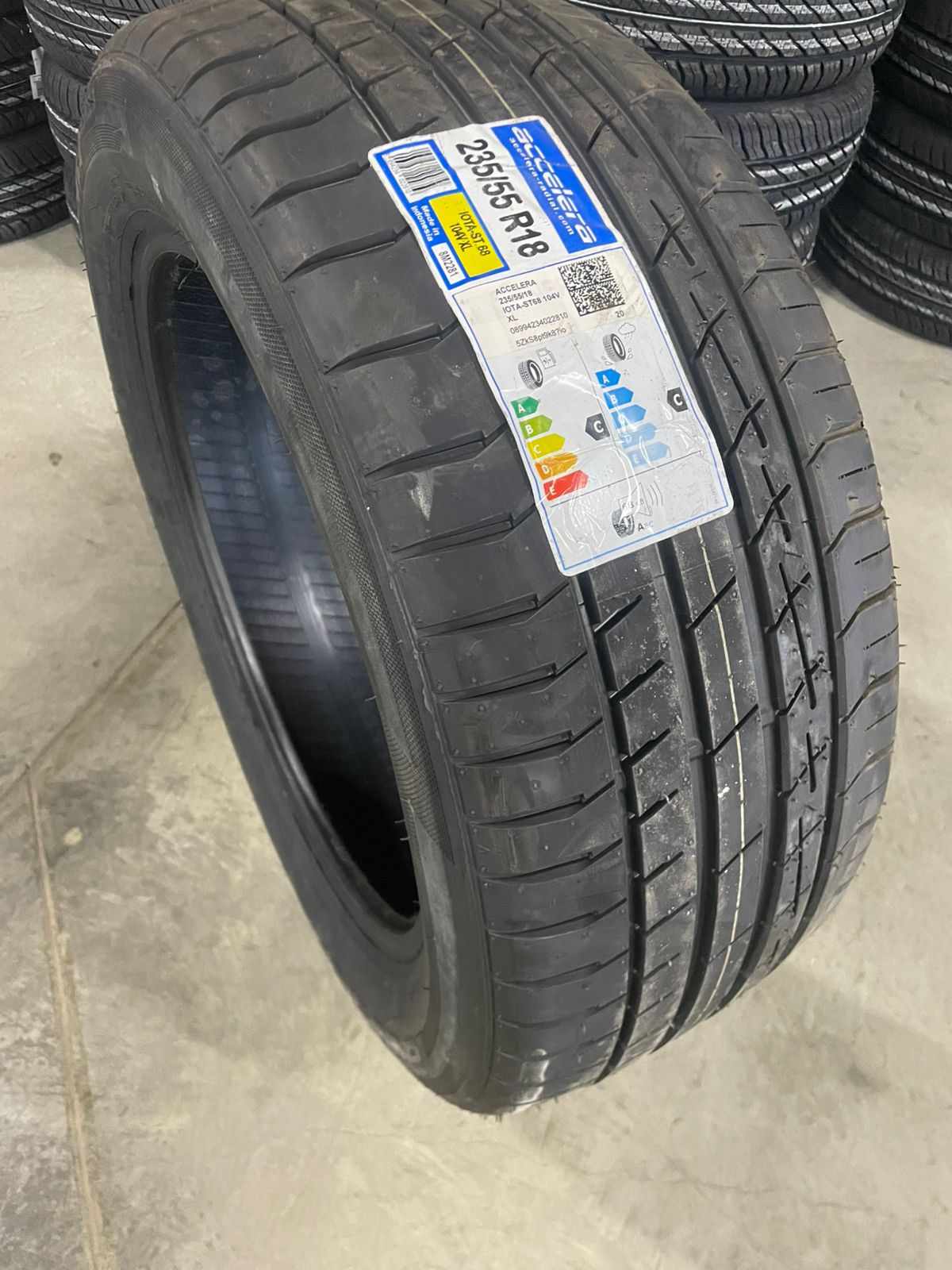 Accelera IOTA-ST68 104V XL Шины  летние 235/55  R18 104W