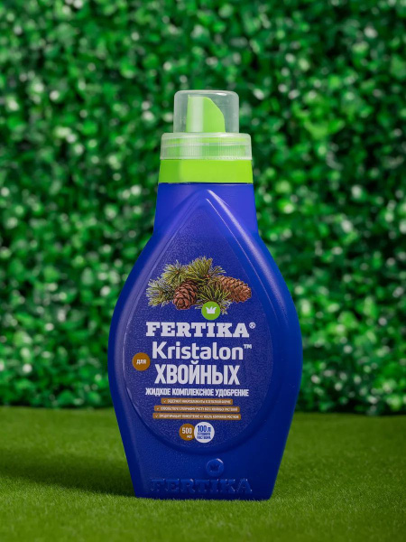 Фертика Kristalon для хвойных, 0,5 л - купить с доставкой по выгодным ...
