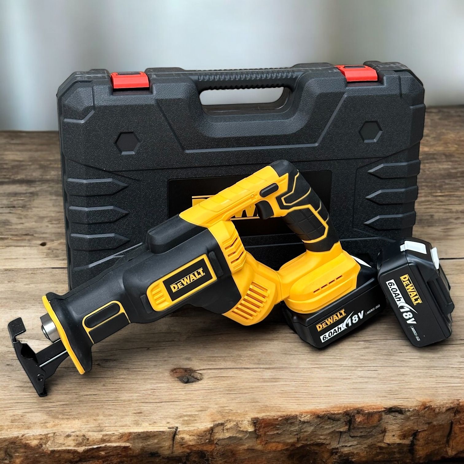 Пила сабельная аккумуляторная DeWalt 18В / Аккумуляторная бесщеточная