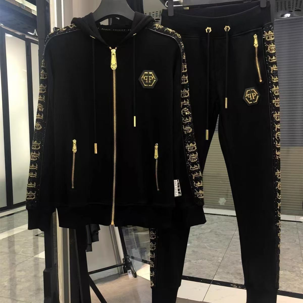 КостюмспортивныйPHILIPPPLEIN