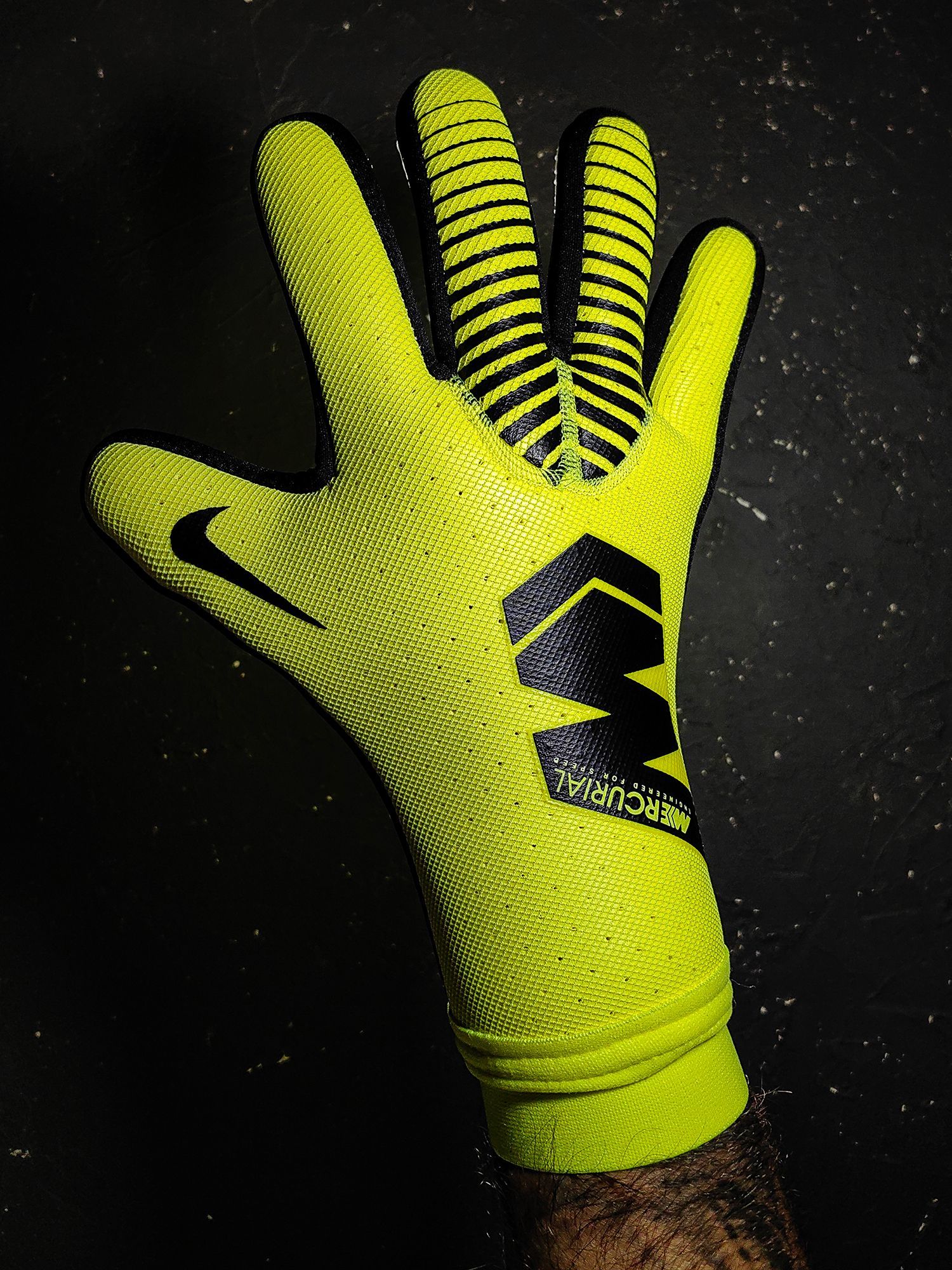 Вратарские перчатки Nike Mercurial Goalkeeper Touch Elite, зеленый, размер 9