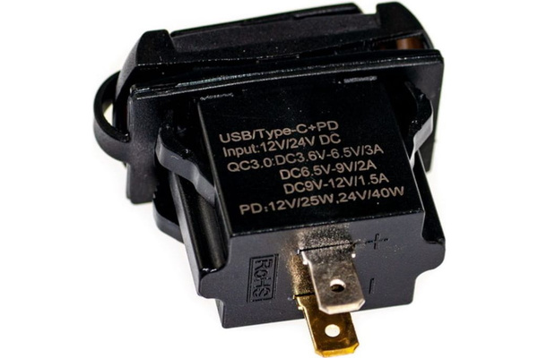Розетка автомобильная встраиваемая 12V-24V вольтметр QC3.0 PRO LEGEND ...