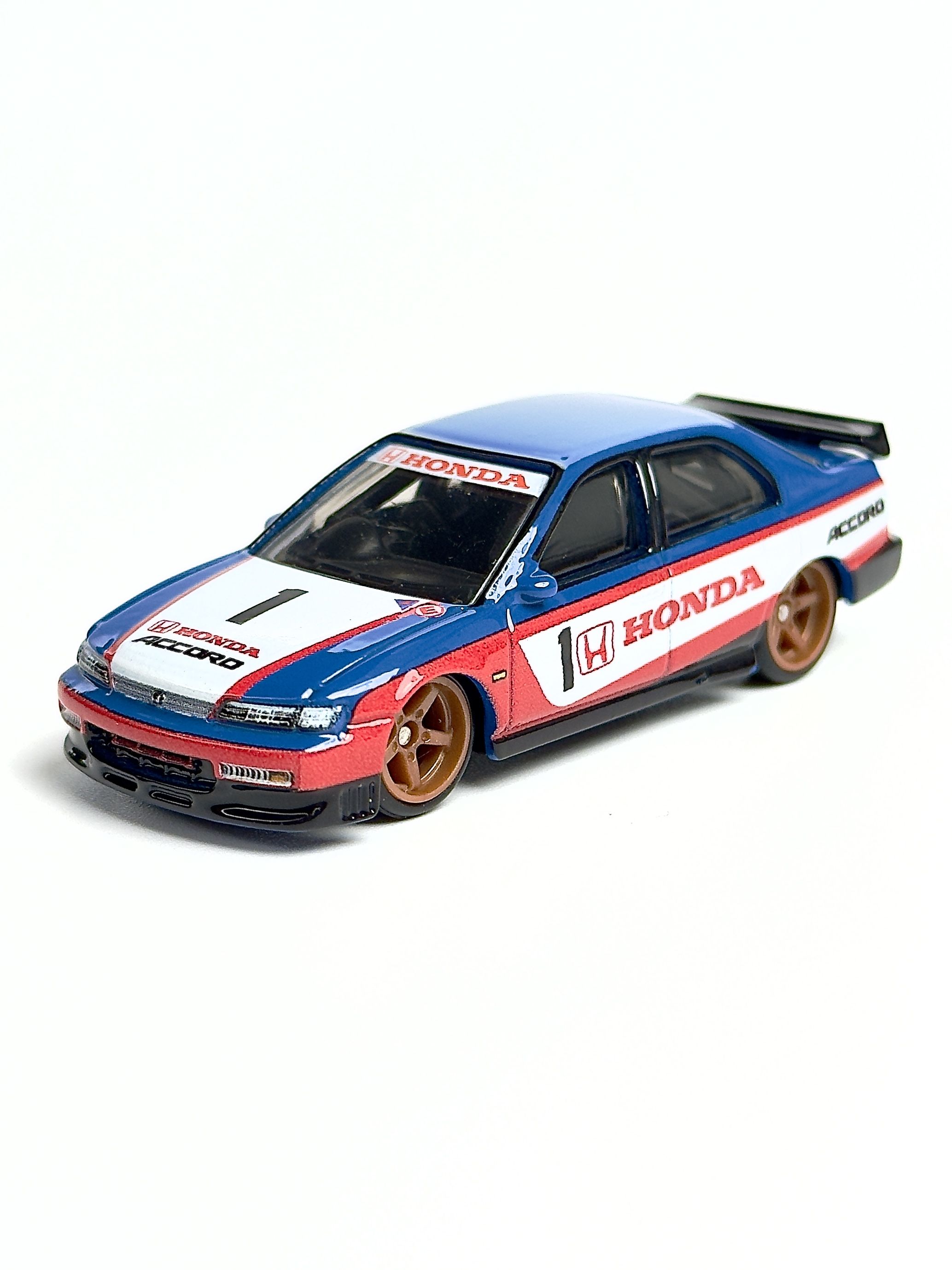 Машинка Hot Wheels Premium 96 Honda Accord - купить с доставкой по выгодным  ценам в интернет-магазине OZON (1502428606)