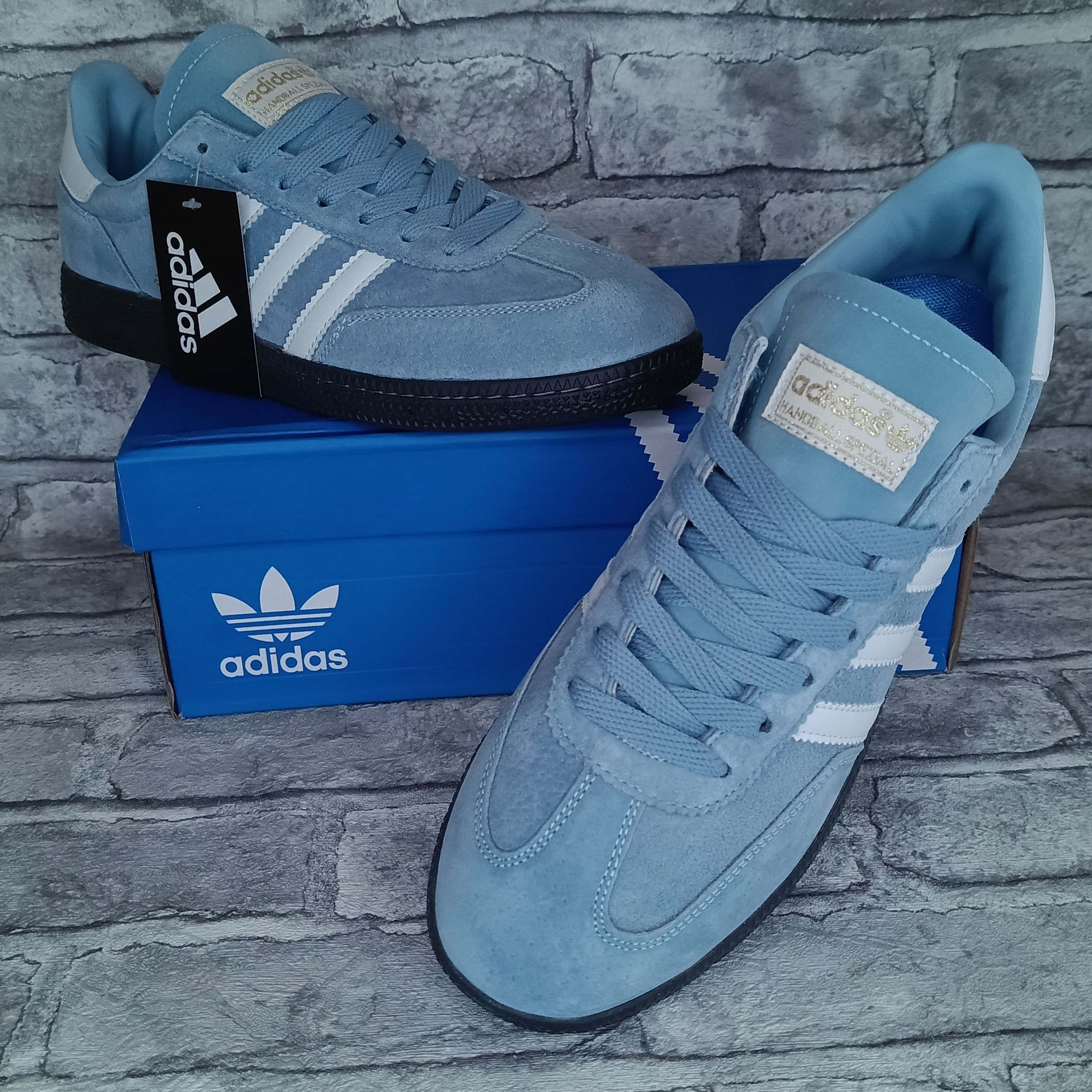 Кроссовкиadidas