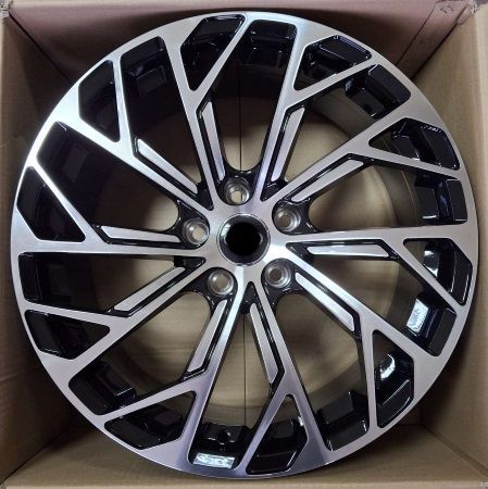 FR Replica  Колесный диск Литой 18x8" PCD5х112 ET35 D66.45