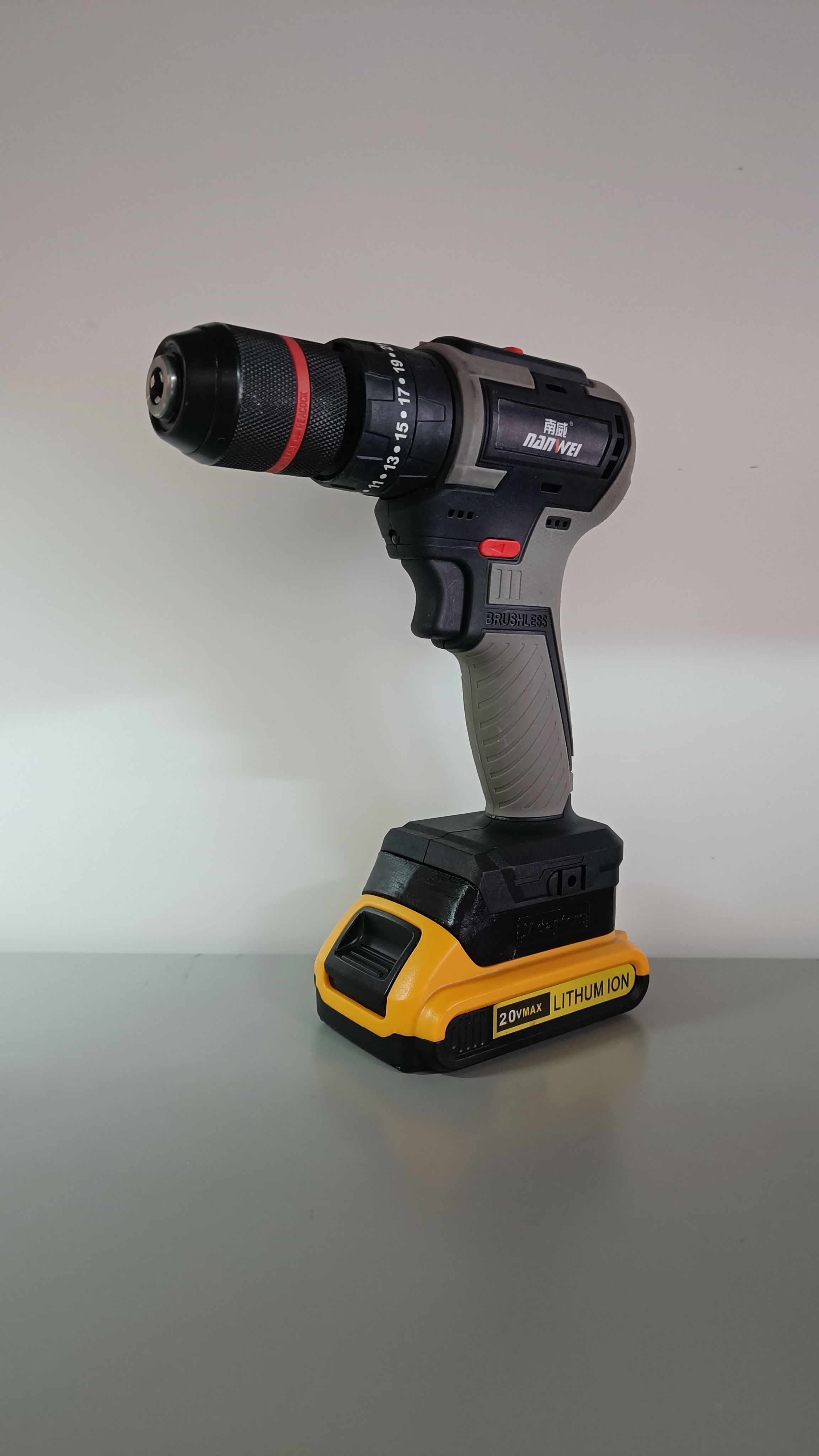 Адаптер(переходник)дляаккумулятораDewalt18-20V-дляинструментаFengBao