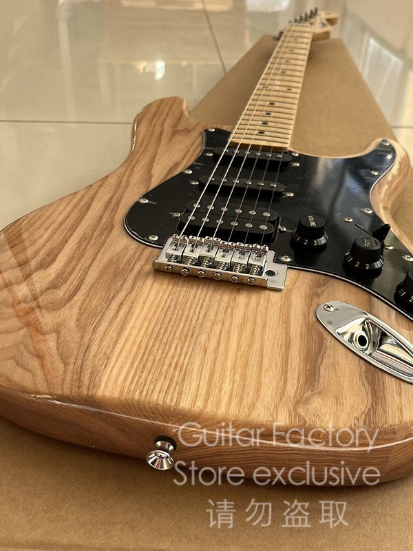 FenderЭлектрогитараStratocaster6-струнная,корпусВяз