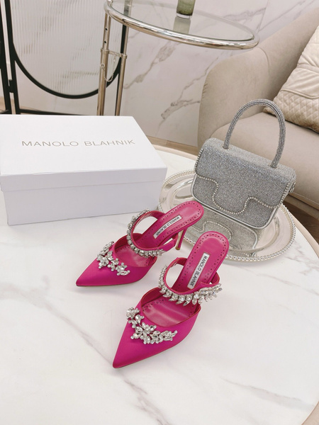 Туфли MANOLO BLAHNIK - купить с доставкой по выгодным ценам в интернет ...