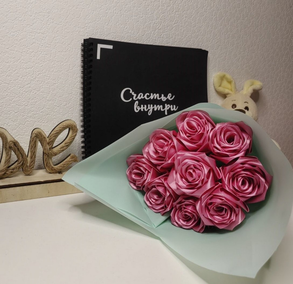 Букет из атласных лент, розы из лент 11 штук - купить с доставкой по ...