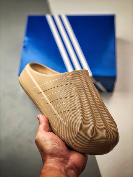 Тапочки adidas Originals - купить с доставкой по выгодным ценам в ...