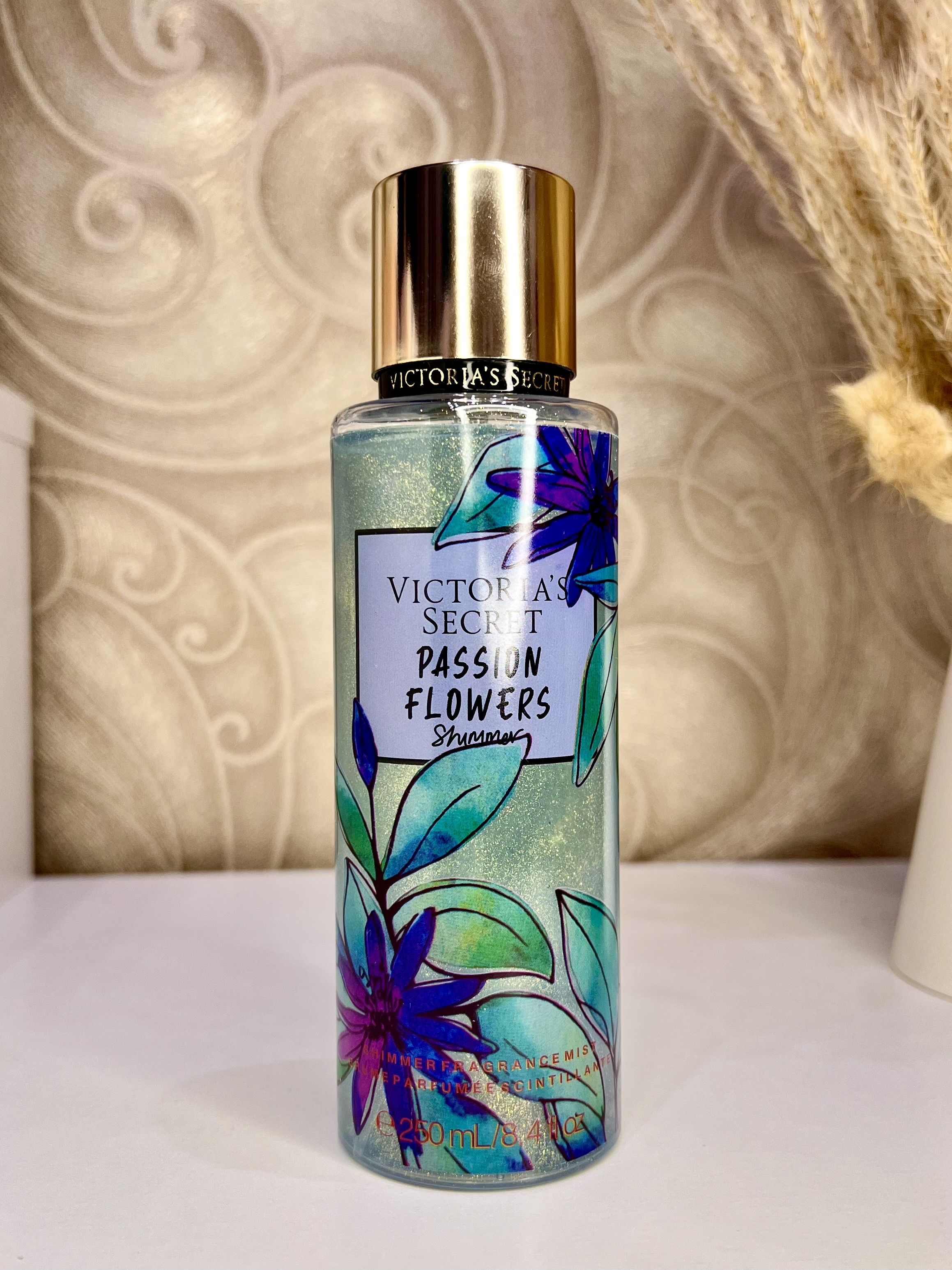 Victoria Secrets Парфюмированный мист Passion Flowers Shimmer 250 мл