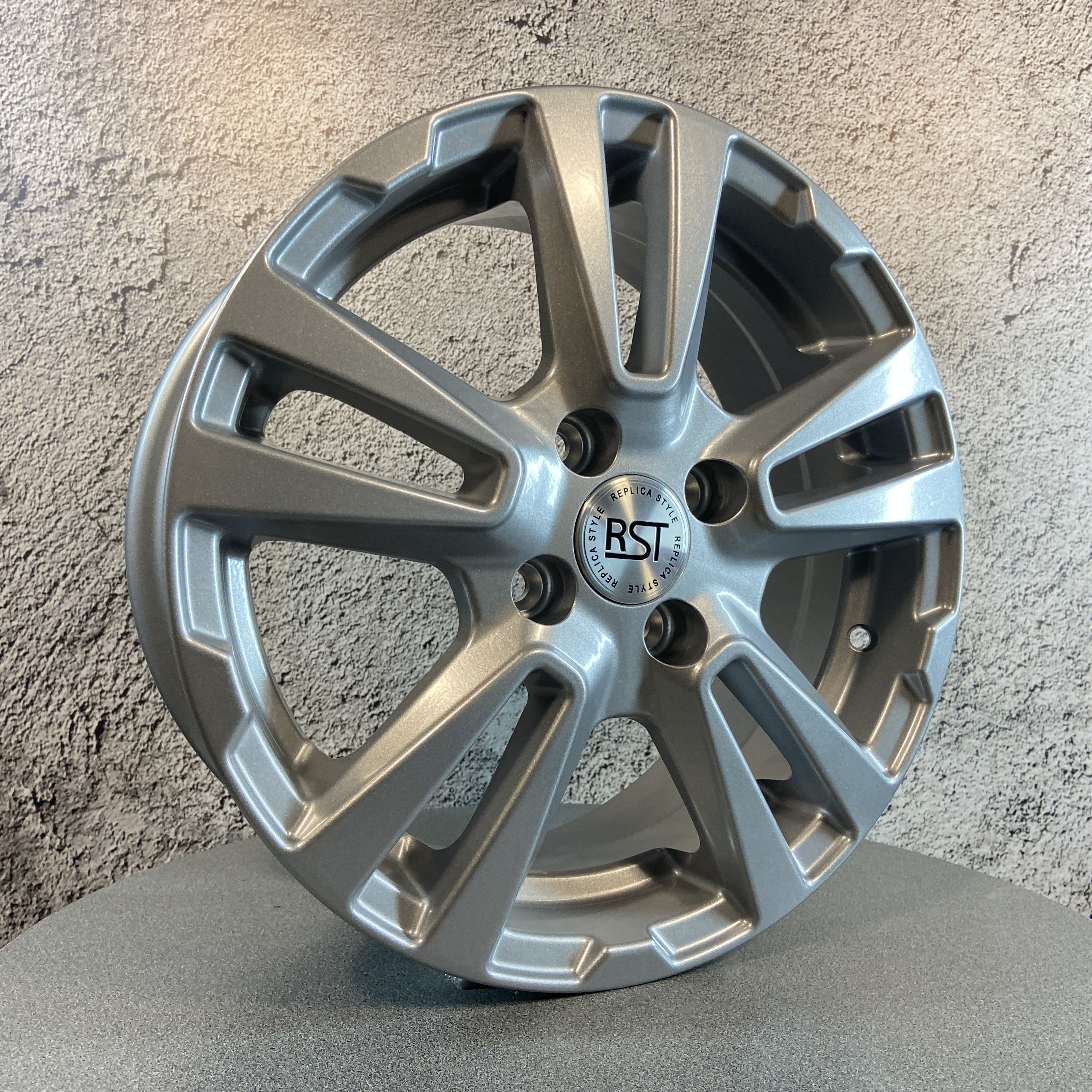 RST  Колесный диск Литой 15x6" PCD4х100 ET48 D54.1