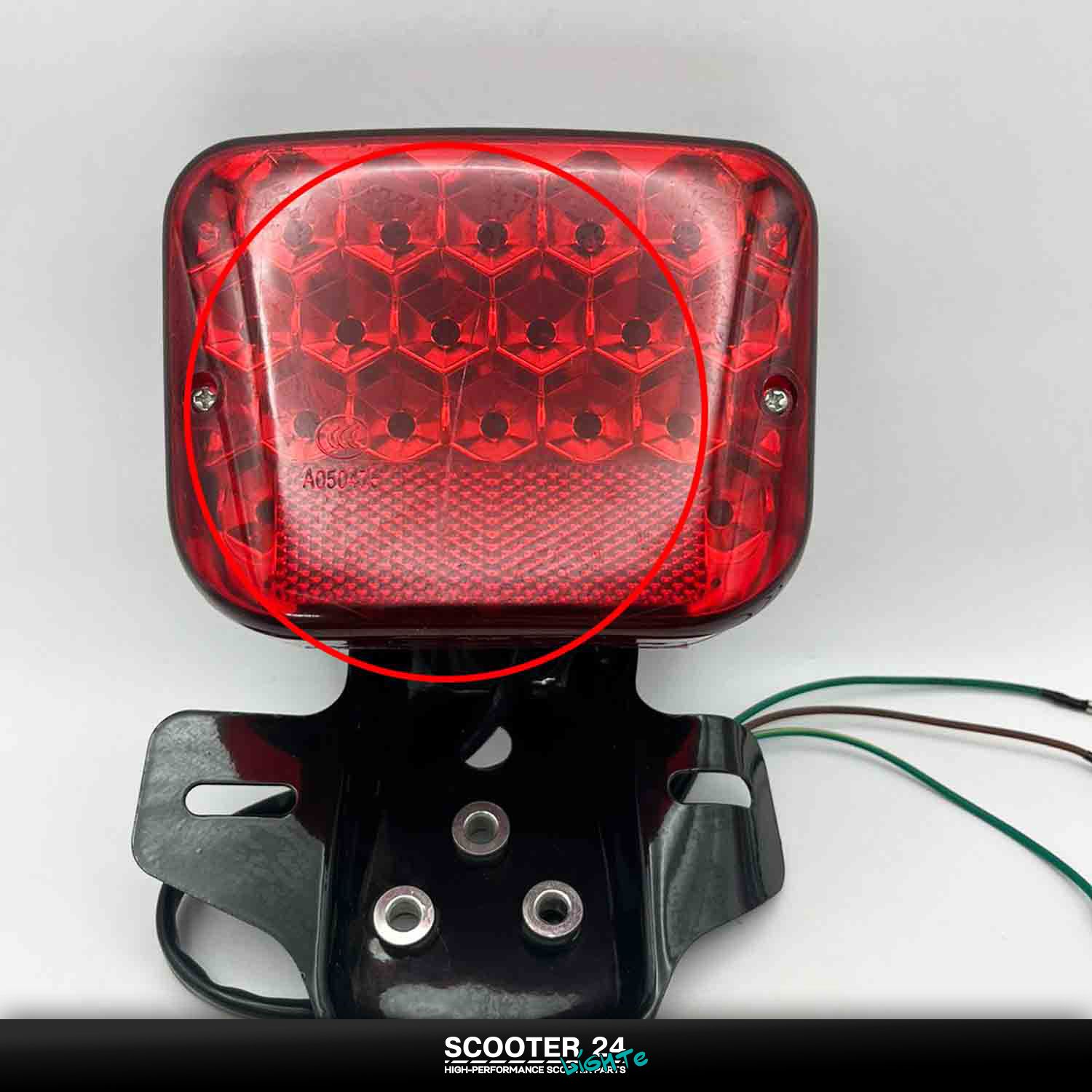 Стоп-сигнал (в сборе) на мопед Alpha / Delta (Альфа Дельта Орион Омакс) 139FMB диодный 22 LED красный +3 LED подсветка номера стоп / габорит