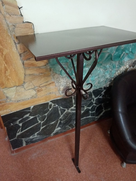 Стол железный 0,4х0,6м. -серебро/ требует сборки/Ритуальные изделия ...