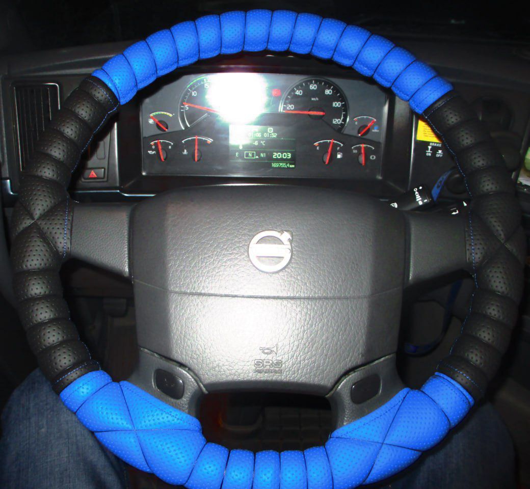 Оплётка на руль газель 3302. Оплётка на руль камаз 4308. Виниловая оплетка на руль грузовика. Ручка на руль грузового автомобиля. Оплетка на грузовые автомобили.