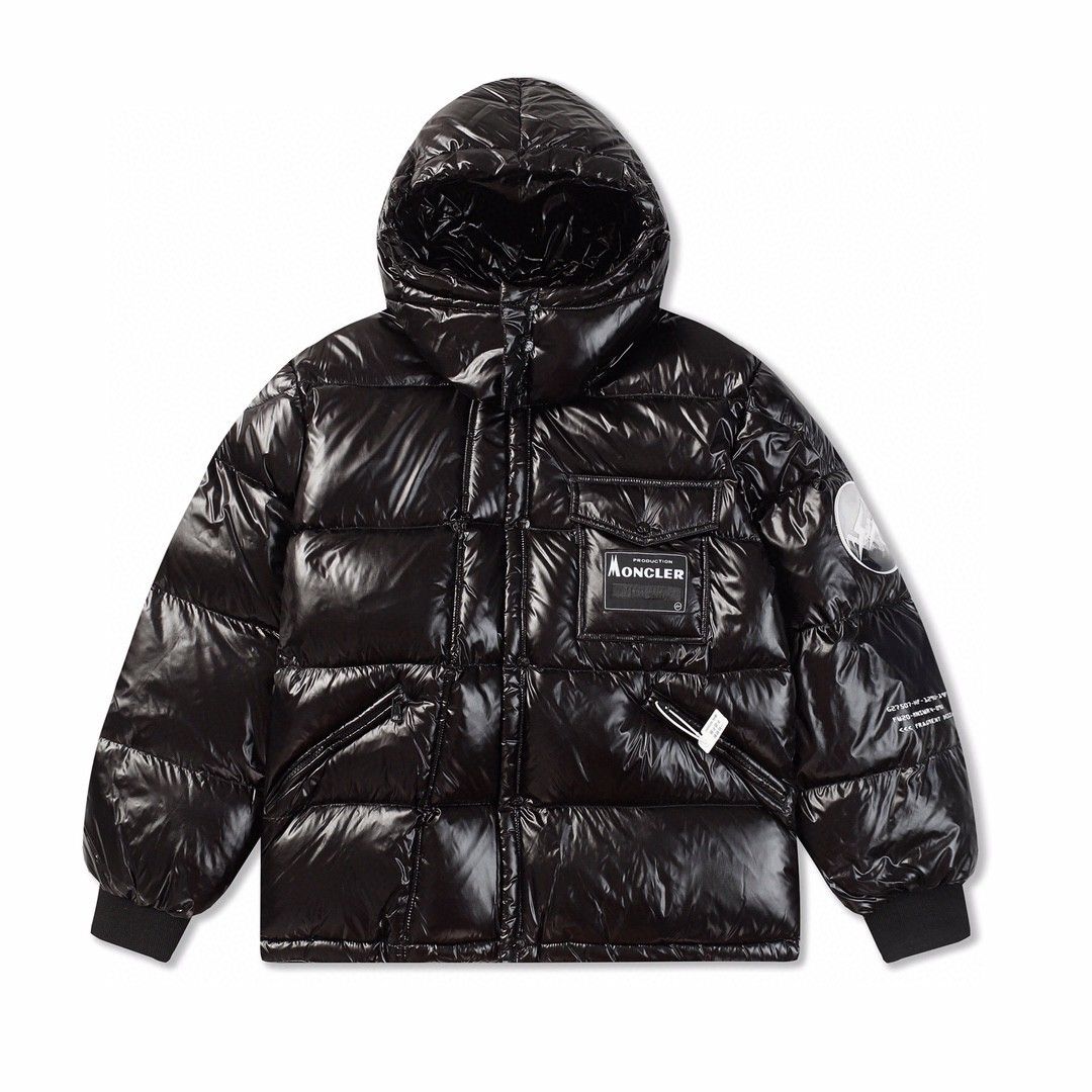 Пуховик MONCLER...