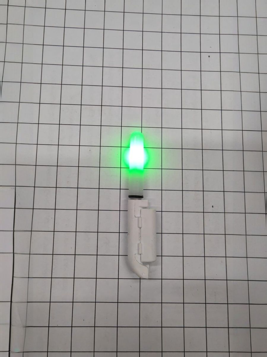 Сигнализатор поклевки красный-зелёный, с батарейкой.