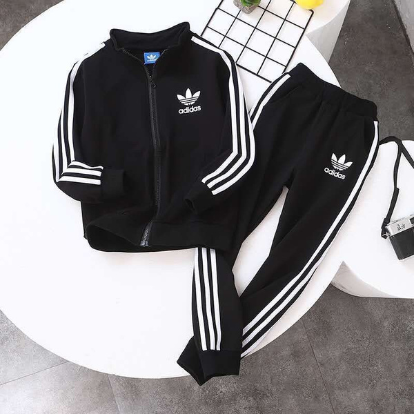 Костюм спортивный adidas Originals купить на OZON по низкой цене ...