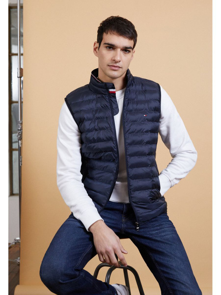 Жилет Tommy Hilfiger - купить с доставкой по выгодным ценам в интернет ...