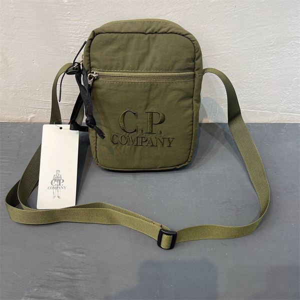 C.P. COMPANY Сумка на плечо - купить с доставкой по выгодным ценам в ...