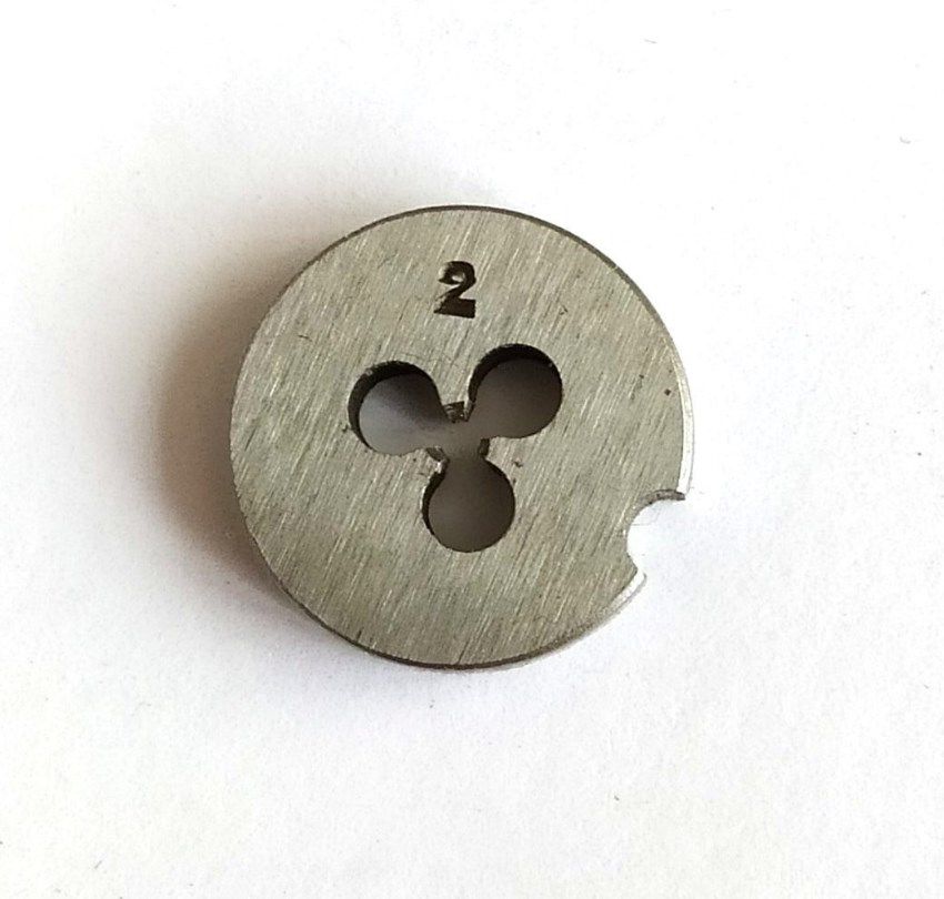 Лерка 2. Плашка м 16 шаг 2. Плашка hortz м12x1 9хс 204021. Плашка м 56 шаг полтора. Плашка м20х1,5.