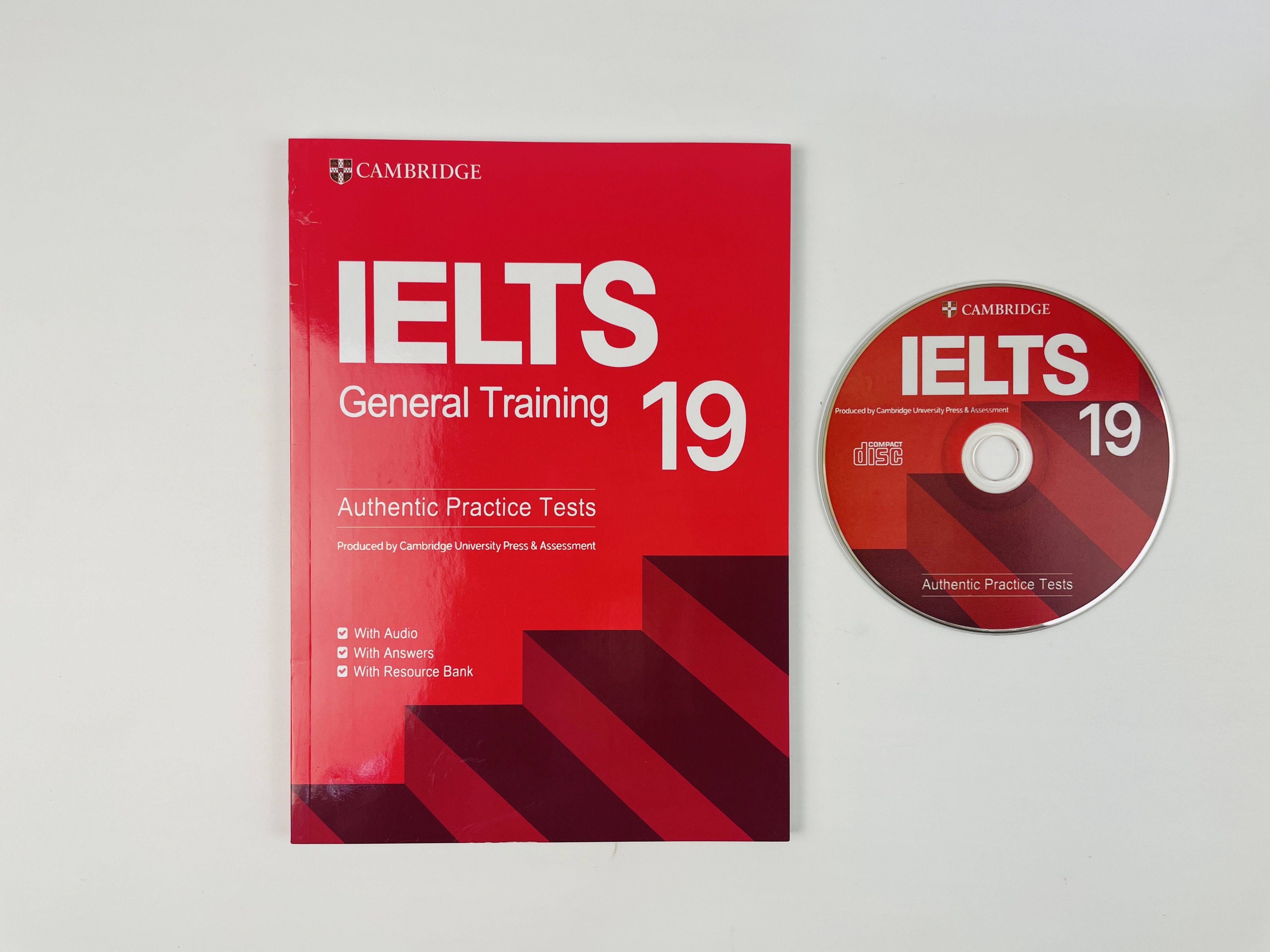 IELTS 19 General Training . Student's Book with Answers | Cambridge University Choir