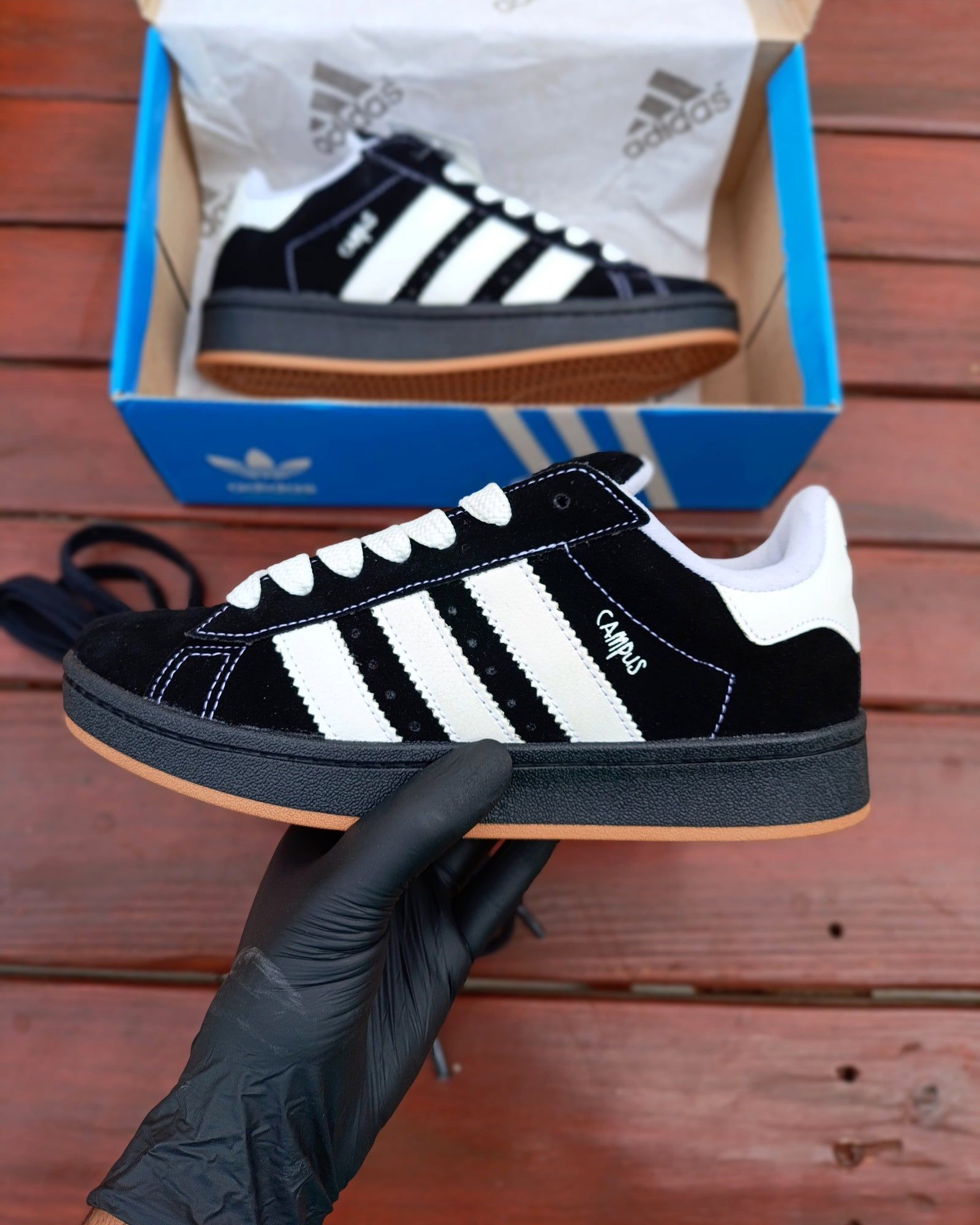 Кроссовки adidas...