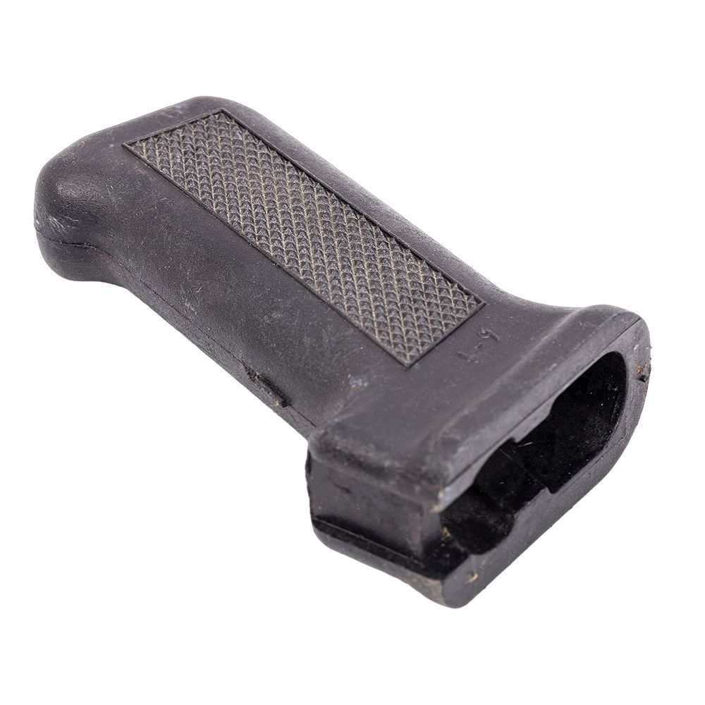 Рукоятка пластиковая черная(из комплекта накладок) АК-74М,