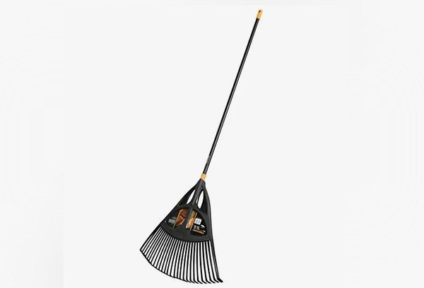 Грабли Веерные Fiskars, Пластик, 165 см купить по доступной цене с ...