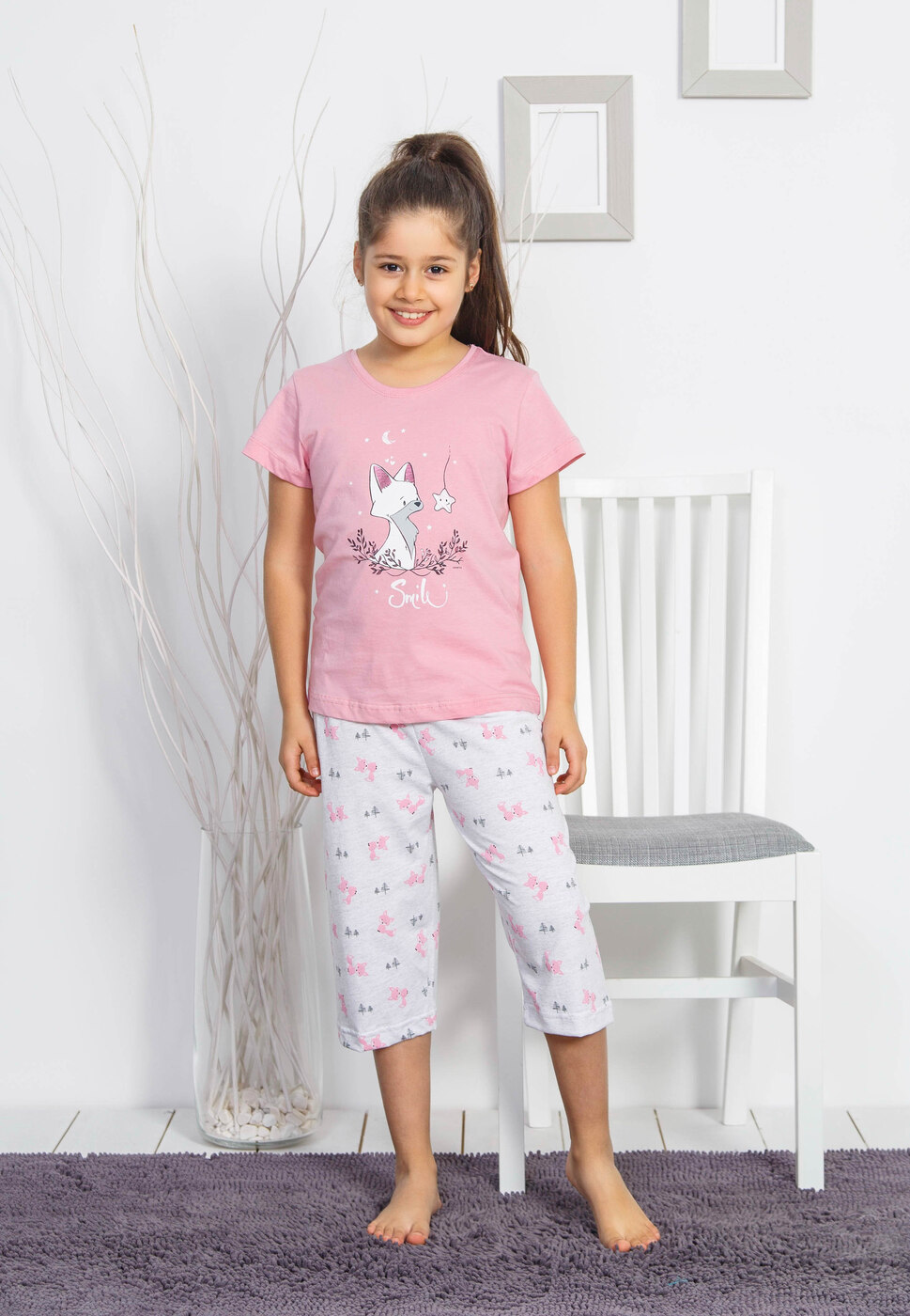 Детская пижама фиолетовая. Вайлдберриз пижамы для девочек 10 лет. Пижама для девочки. Домашняя одежда для детей. Пижамы детские с ярким принтом.