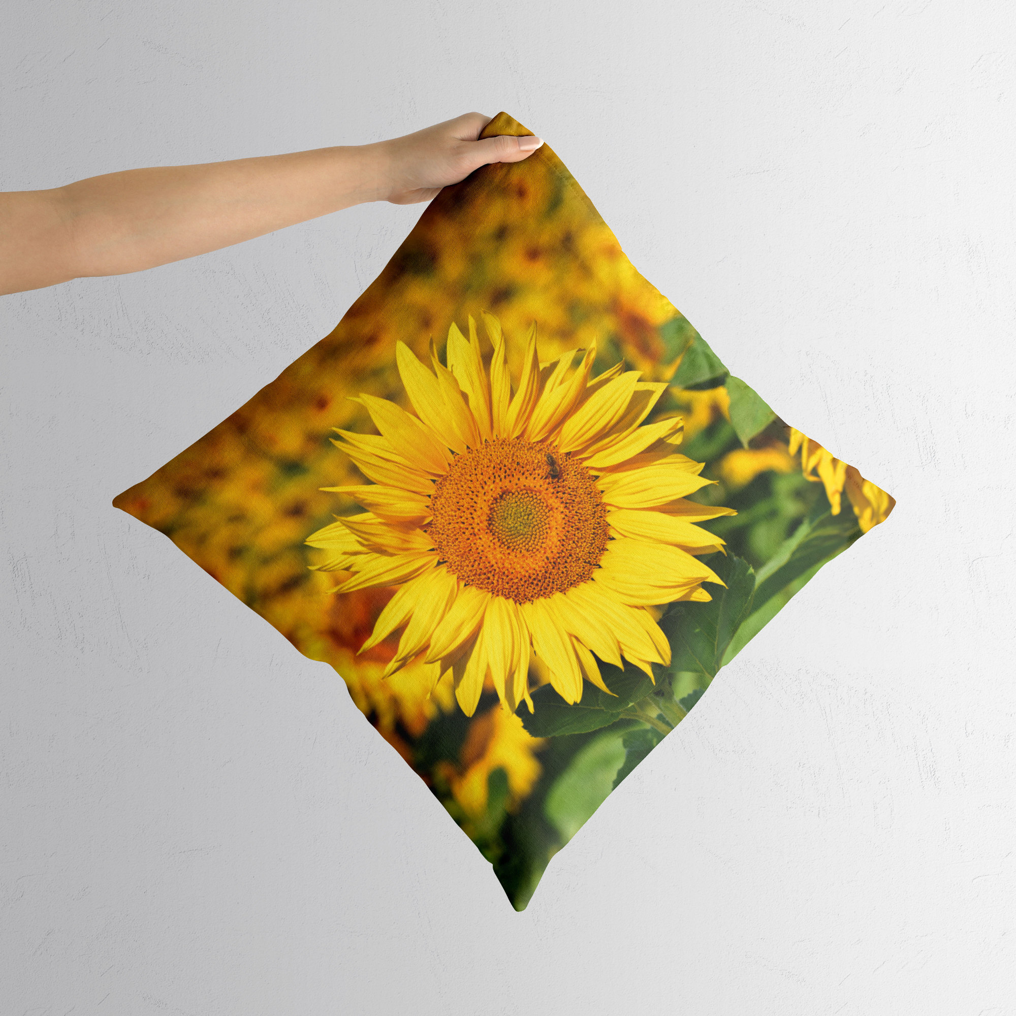 Букет из искусственных цветов , подсолнухи высокие. Букет из мыльных подсолнухов. Мухобойка «подсолнух». Подсолнух 45. Большие подсолнухи из гофрированной бумаги своими руками.