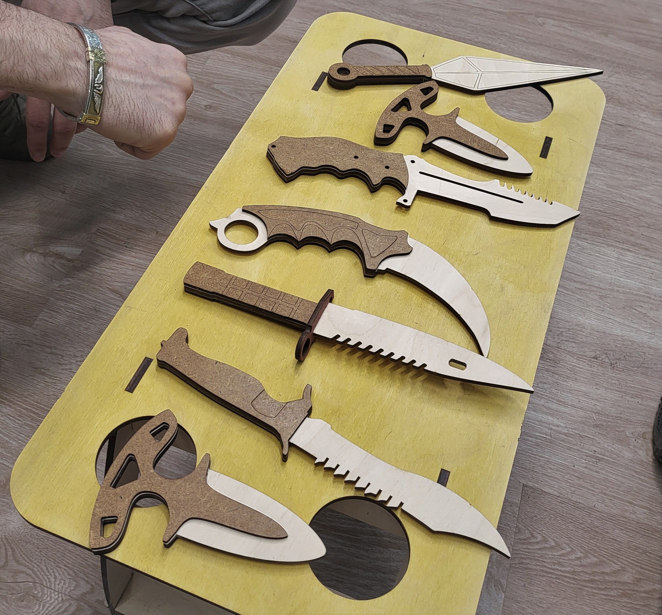Нож из дерева из standoff. Ножи в стандофф 2 наборы из дерева. Набор ножей Standoff 2. Деревянные ножи тычки. Набор деревянных ножей Standoff.