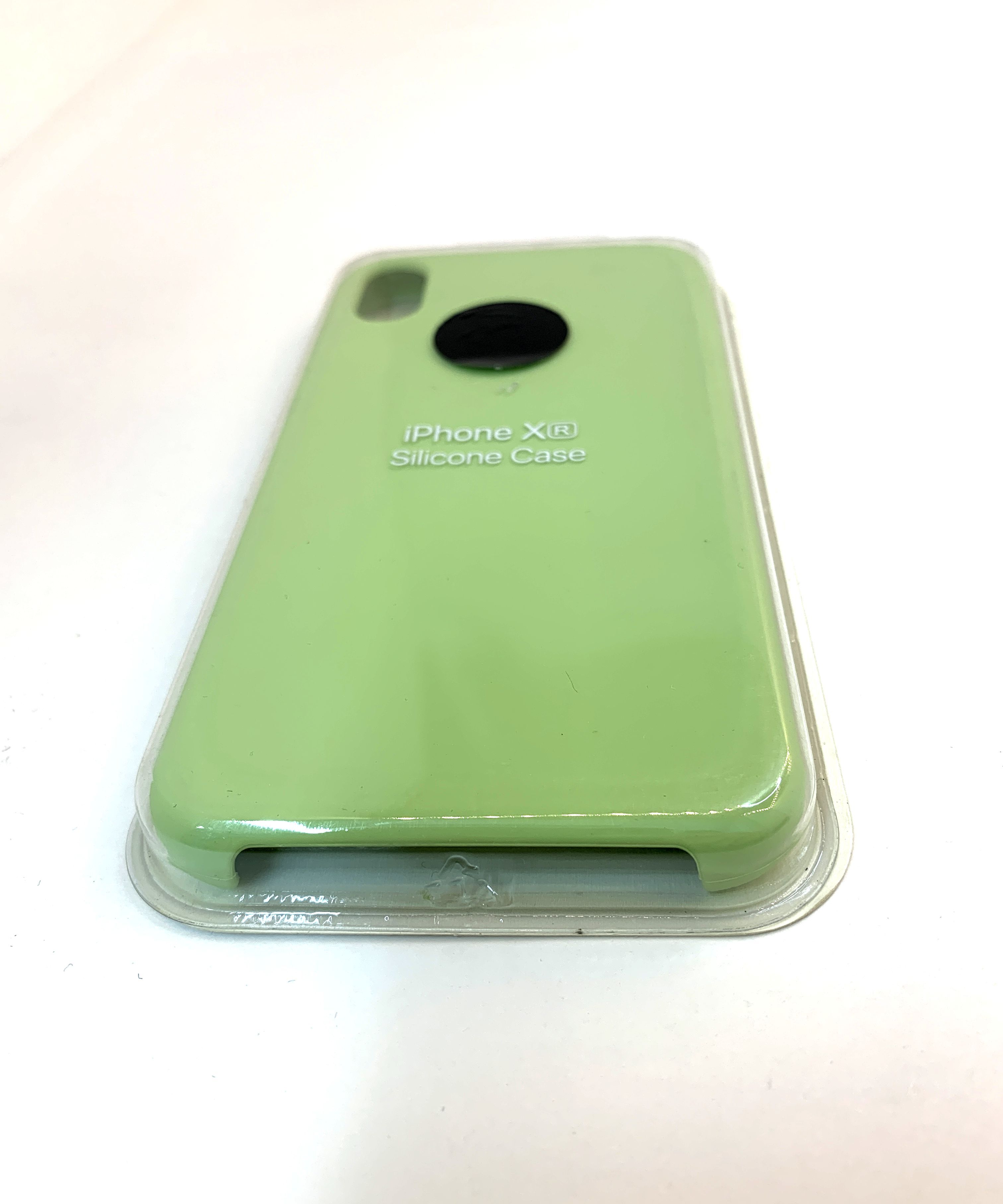 Зеленый чехол для телефона. Самсунг s22 Ultra чехол зелёный. Чехол зеленый Ител а48. Салатовый чехол. Зеленый чехол iphone XR.