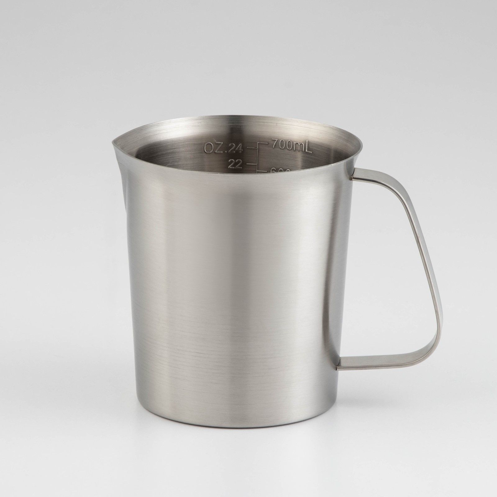 металлический молочник. сливочник металлический. питчер 150мл. а. питчер - 350 мл.