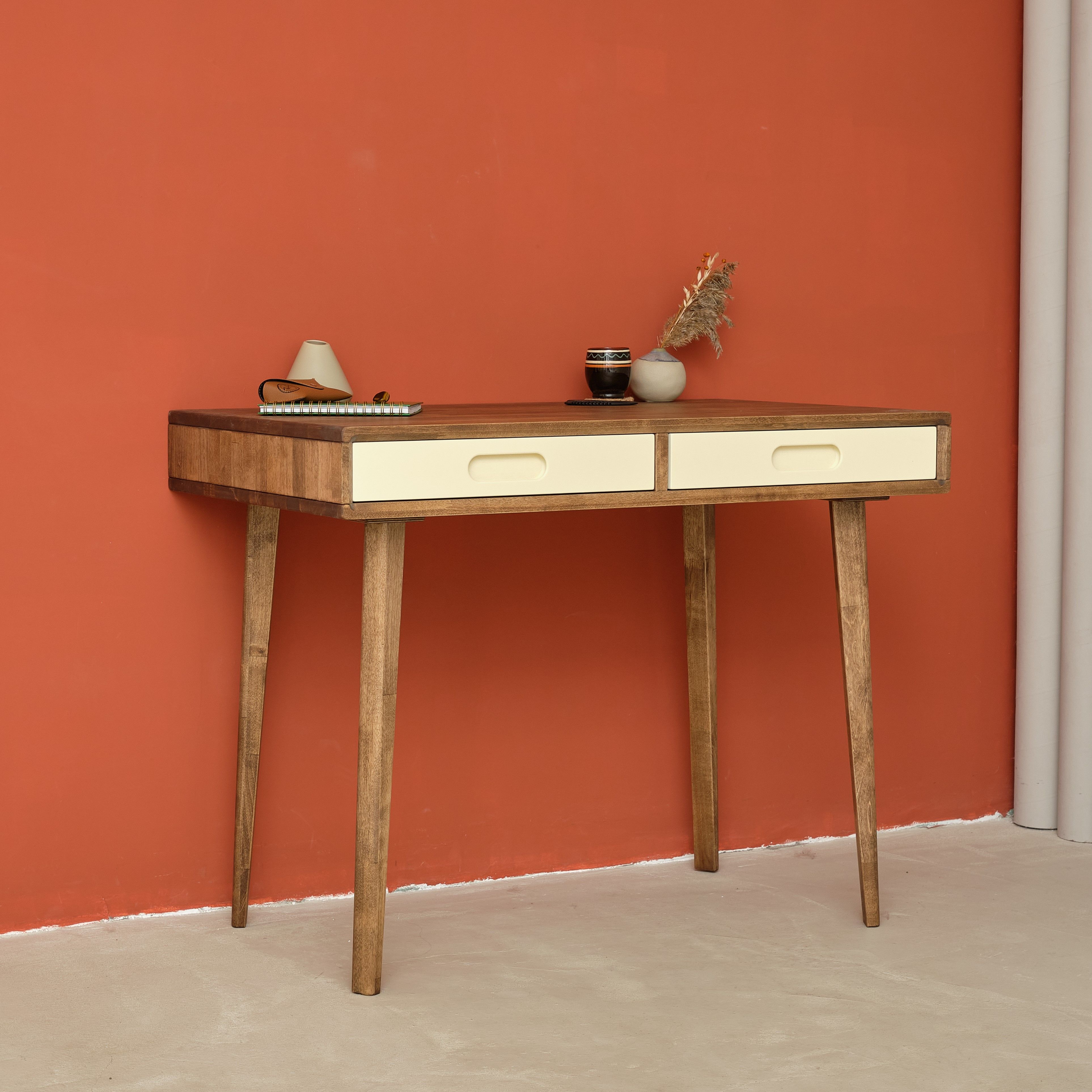 Равновесие мебель. Стол равновесия. Стол City равновесие. Письменный стол Fusion датское масло 120х60.