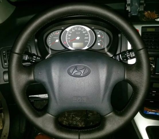 Как снять руль хундай туксон 2007 Оплетка на руль для автомобиля Hyundai Tucson (Хендай Туксон).Сшита по точным ле