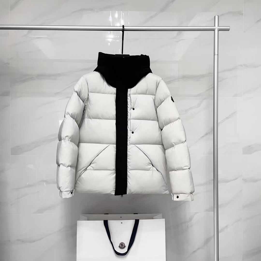 ПуховикMONCLER