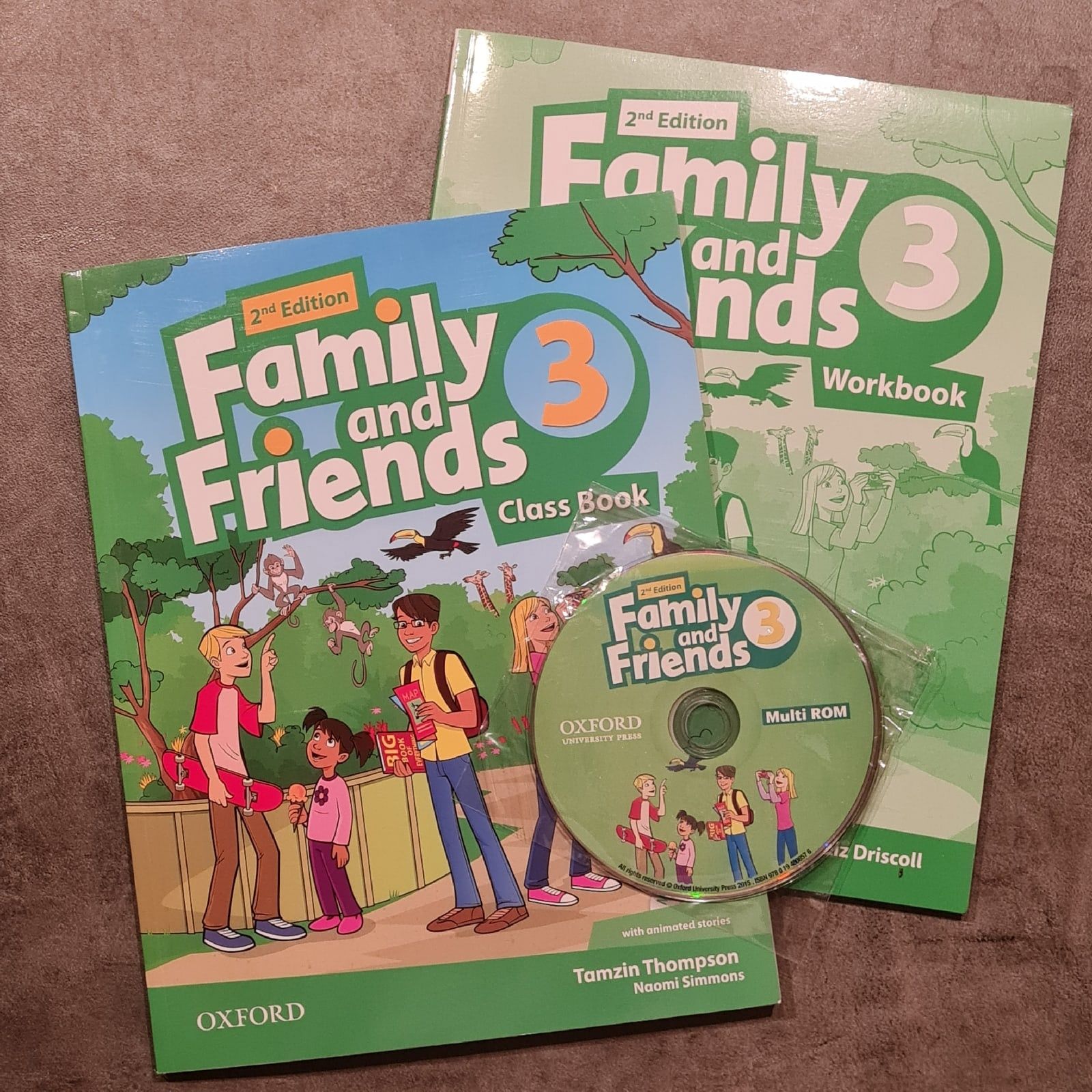 The lazy bear family and friends 3. Family and friends s 2 класс book и family and friends 2 workbook. Family and friends 3 students book. Family and friends 2 рабочая тетрадь. Family and friends 1 2nd edition.