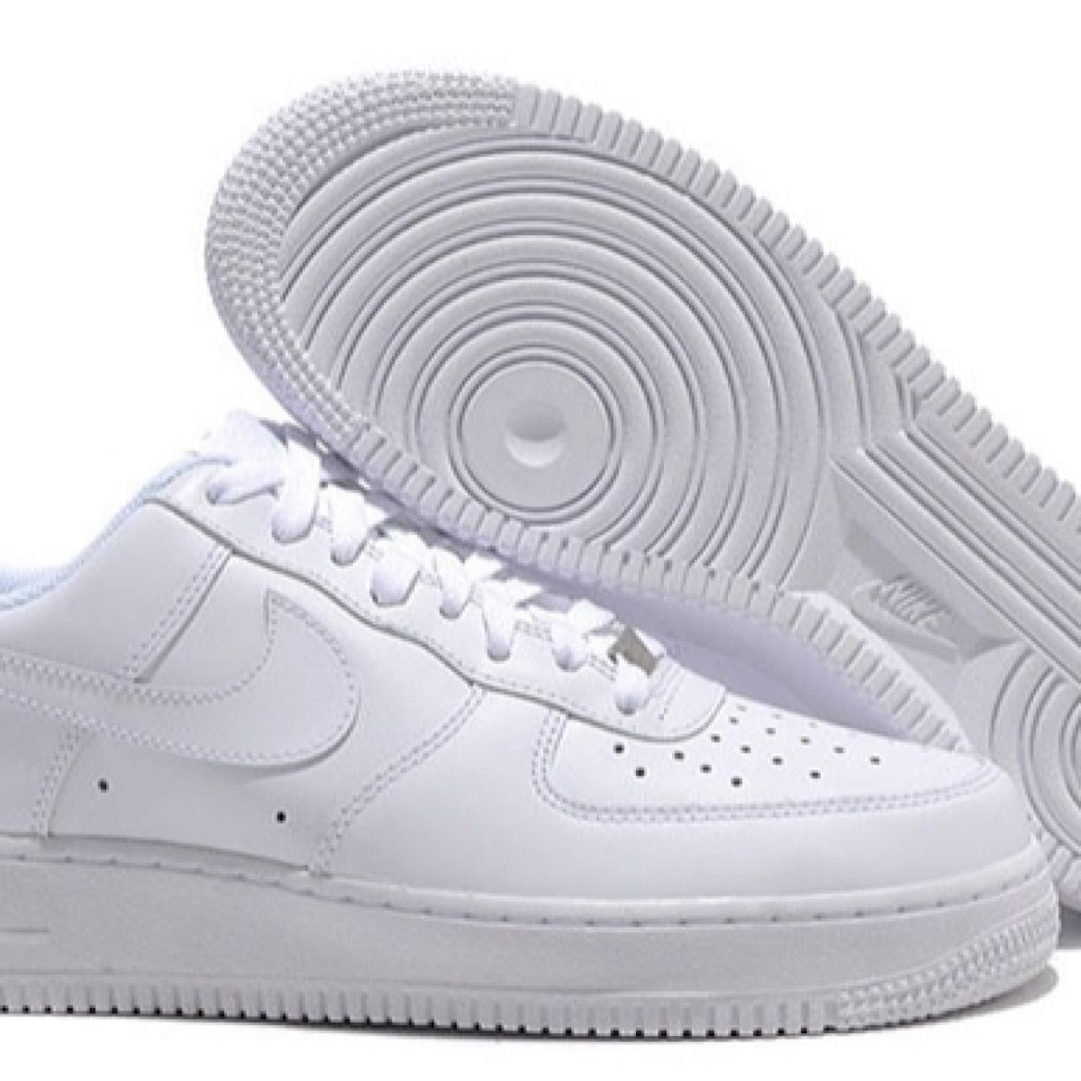 Форсы найк цена. Найк АИР Форс 1 белые. Nike Air af1 женские. Nike Air Force 1 07 белые. Nike Air Force 1 '07 - White/White.