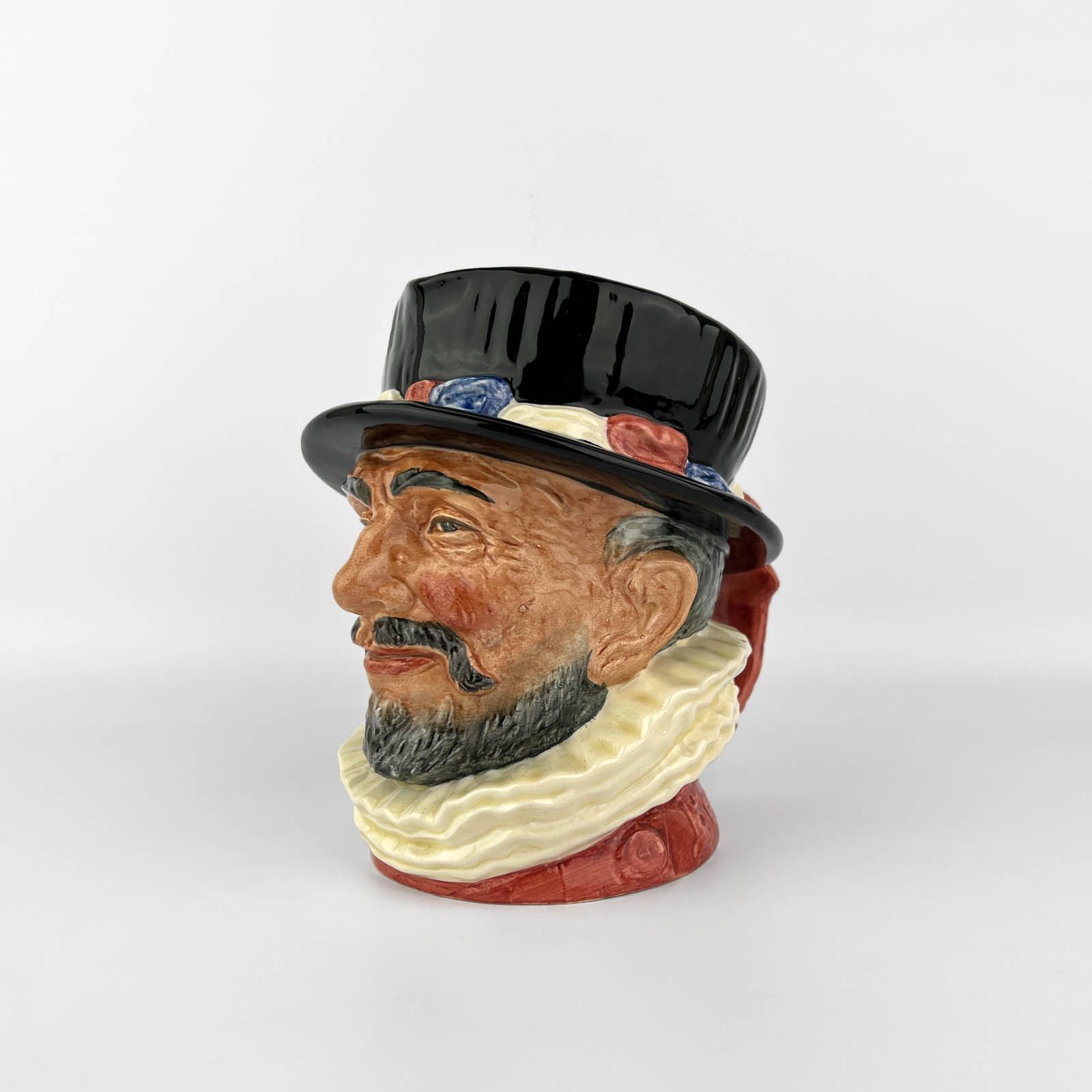 Кружка-тоби Beefeater. Royal Doulton, Англия, фарфор, 1946 год