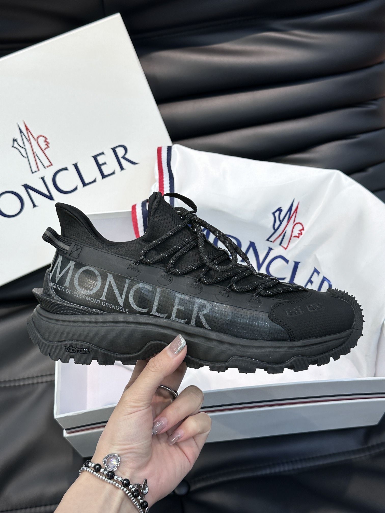 MONCLER OZON 1347656726