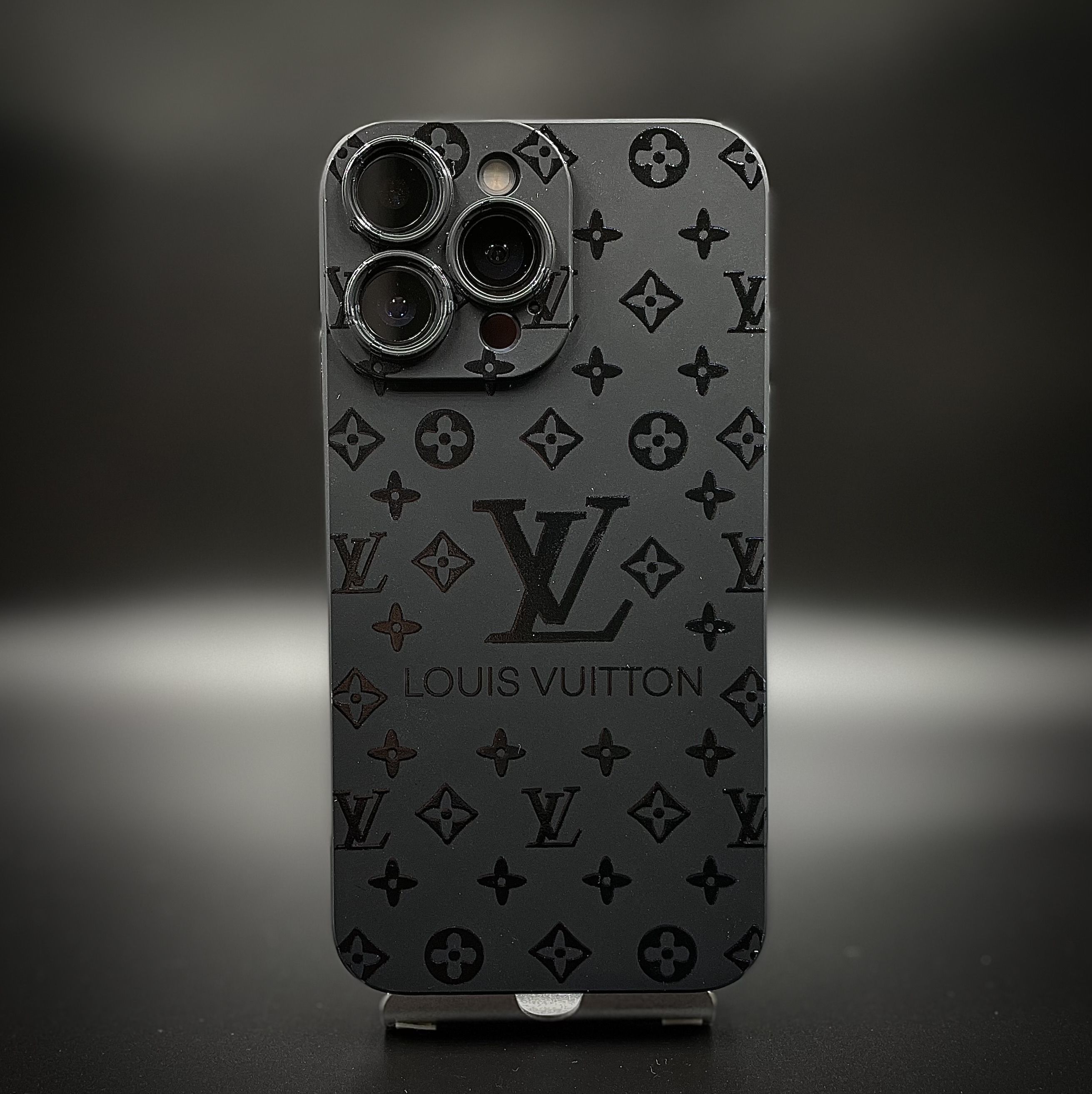 Чехол айфон iPhone XR в корпусе 13Pro/14Pro Louis Vuitton 