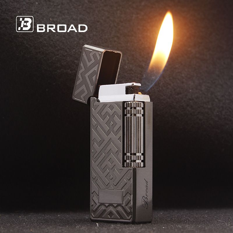 Lighter звук. Зажигалка Tiger tw093. Железные зажигалки газовые. Зажигалка для трубки. Компактная зажигалка.