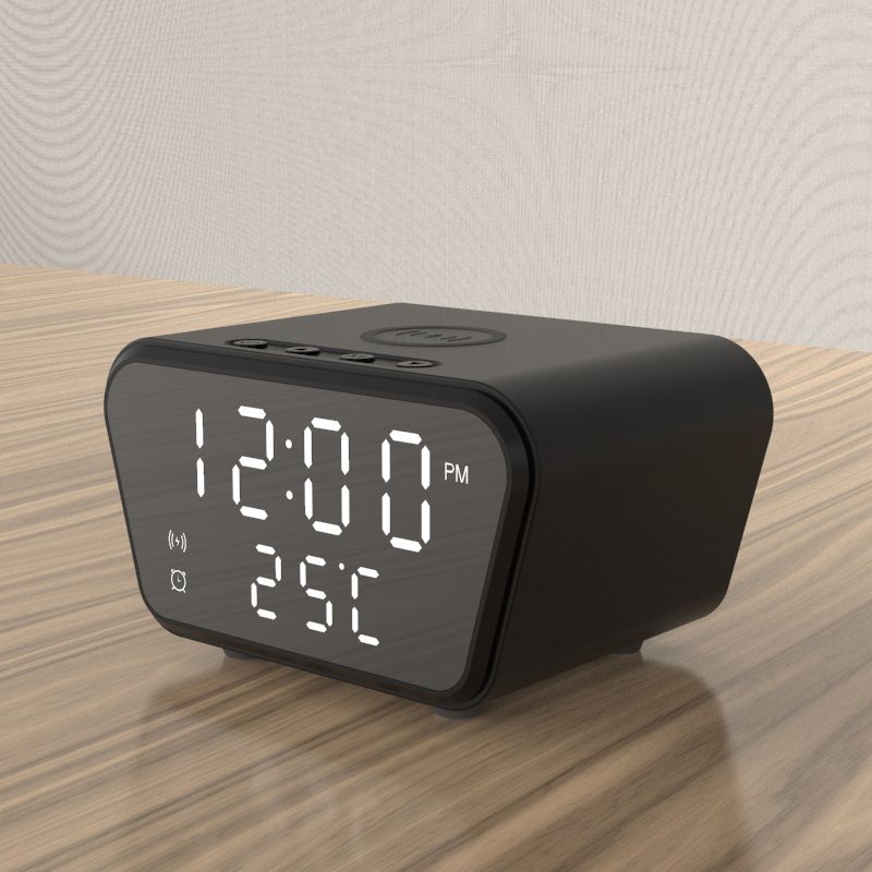 Часы будильник беспроводные. Настольные цифровые часы-будильник с беспроводной зарядкой.
