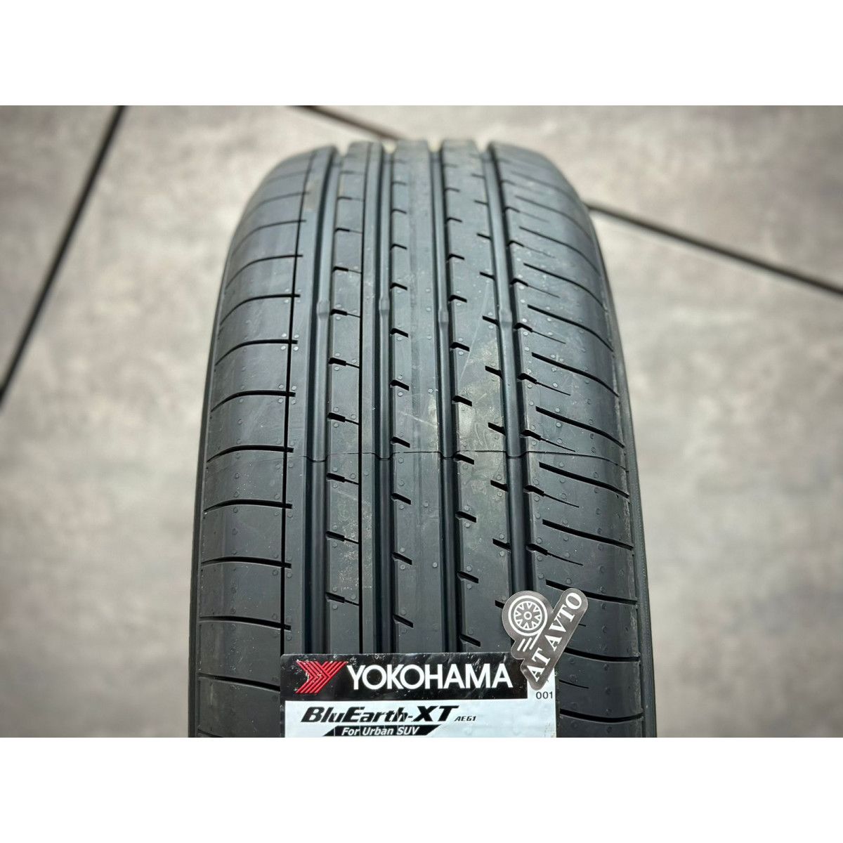 Yokohama bluearth ae61 225 65 r17. Шины Yokohama BLUEARTH-XT ae61. Yokohama 215/70r16 100h BLUEARTH-XT ae61 TL. Шина 235/65 r17 108v Yokohama BLUEARTH-XT ae61. Шина Yokohama BLUEARTH-XT ae61 215/65 r16 98h отзывы владельцев.