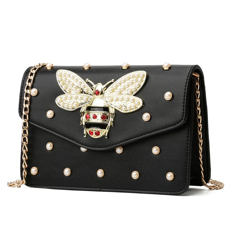 Сумка гуччи с пчелой. Оса гуччи. Сумка gucci с пчелой. Сумка кросс-боди fuzi house. Сумка с пчелой бренд.