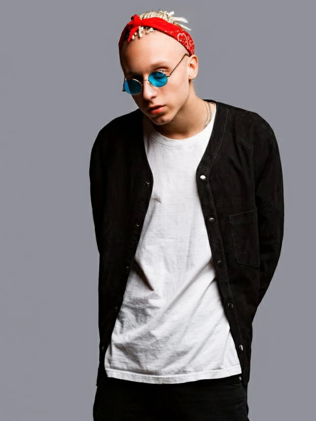 Тифест текст. T-fest рэпер. Тифест текст. Фест певец. T-fest рэпер.