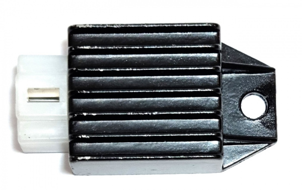 Реле регулятор напряжения (реле зарядки) 50 (4 конт.12V) 2Т, 4Т 139QMB ...