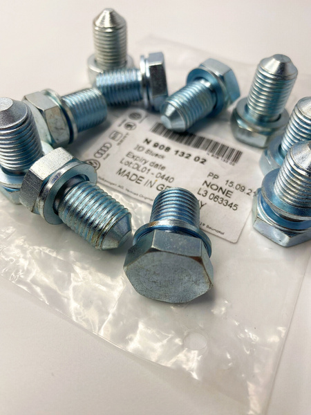 VAG (VW/Audi/Skoda/Seat) Пробка сливная, арт. N90813202, 1 шт. купить ...
